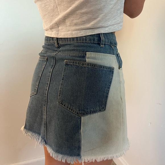 A-Line Mini Jean Skirt. Brand: Cotton On. Size US4 (26inch waist) - Picture 6 of 7